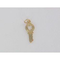 Openwork heart key