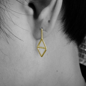Wire earrings diamond & triangle GP