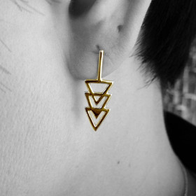 Earring Triple triangle Geo 10mm GP