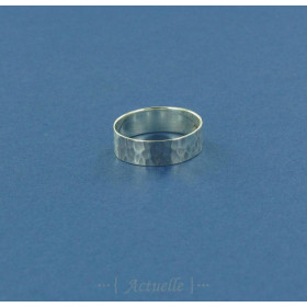 Hammered tube ring 6mm