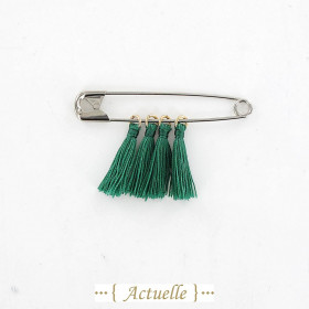 Green fir tassel GP