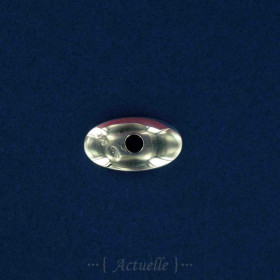 Pastille incurvée ovale ajourée