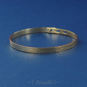 Jonc martelée 5mm fermoir triangle PO