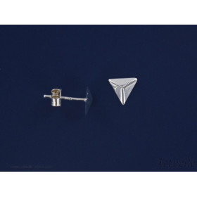 Earring Pyramid 3 Faces 7 mm