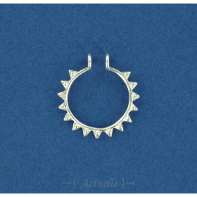 Pendentif cercle avec piques & boules