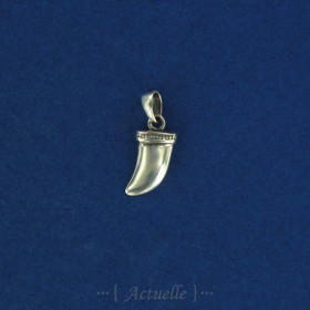 Pendentif petite corne