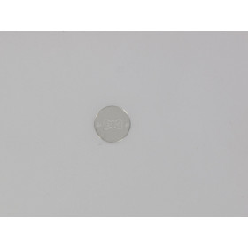 Coin with knot engraved