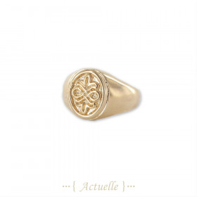 Ring lily reversed