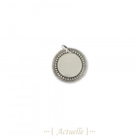 Ethnic engraving round pendant 15mm