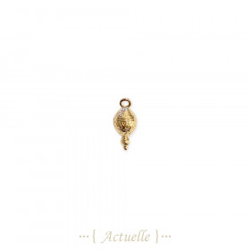 Spinning top oval pendant