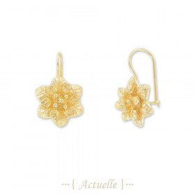 Flower hoop earrings