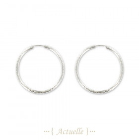 Hoop earrings hammered flexible