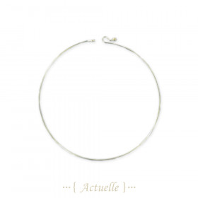 Very thin bangle