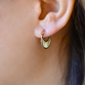 Openwork moon hoop earrings