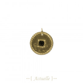 Pendentif rond serti carré noir