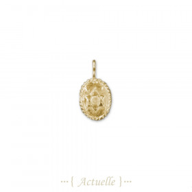 Pendentif oval perlé étoile de David