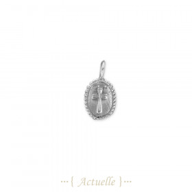 Religious cross pendant