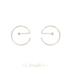Central ball hoop earrings