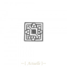 Flowery square interlacing