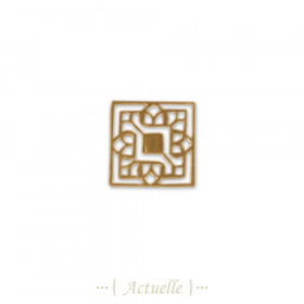Flowery square interlacing