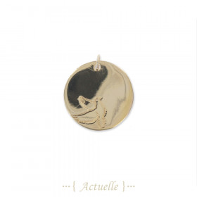 Pendant engraved dove on plate