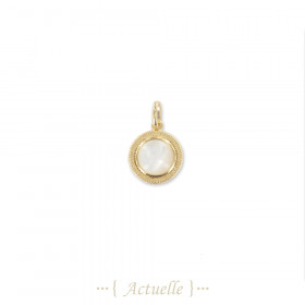 Pendant set with mother-of-pearl