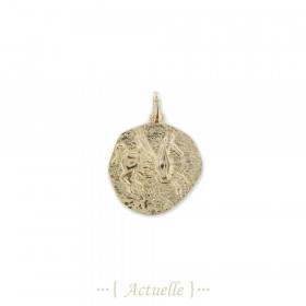 Pendentif cheval ailé sur plaque