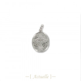 Pendant balls cross on plate