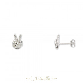 Earrings symbol of peace hand in V