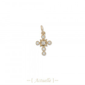 Round cross CZ pendant