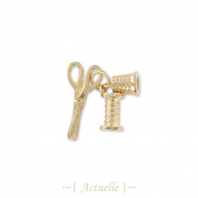 Pendentif kit de couture