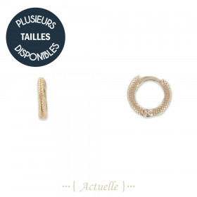 Chipped hoop earrings