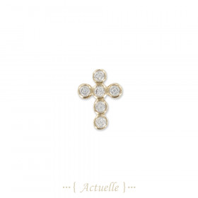 Cross CZ pendant