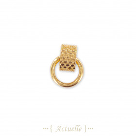 Textured accessory ring findings