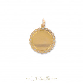Round lace pastille pendant