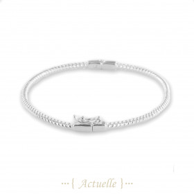 Twisted closed bangle