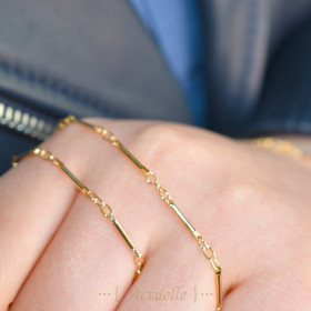 Alternate bar chain and 3 links