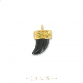 Pendentif petite dent pierre onyx