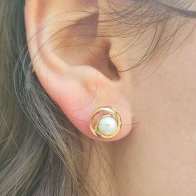 Spiral freshwater pearl ear studs