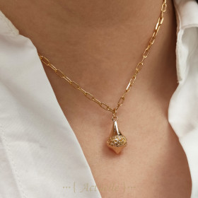 Pendentif double tressage sur toupie