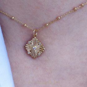 Héna pendant