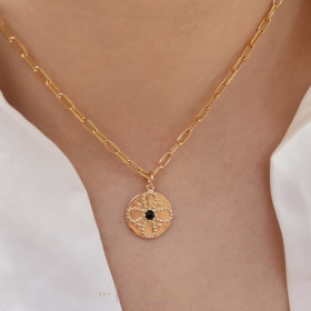 Pendant dot flower and black stone
