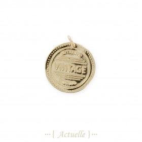 Engraved points pendant vintage