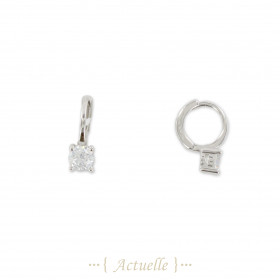 Iris hoop earrings