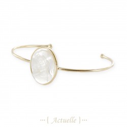 Virgin Mary mother-of-pearl bangle