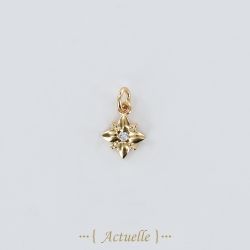 Lylia pendant