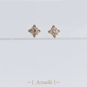 Flower earrings CZ