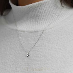 Plain clover pendant