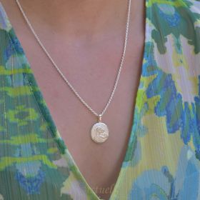 Pendentif la vierge et l'enfant