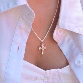 Pendentif croix